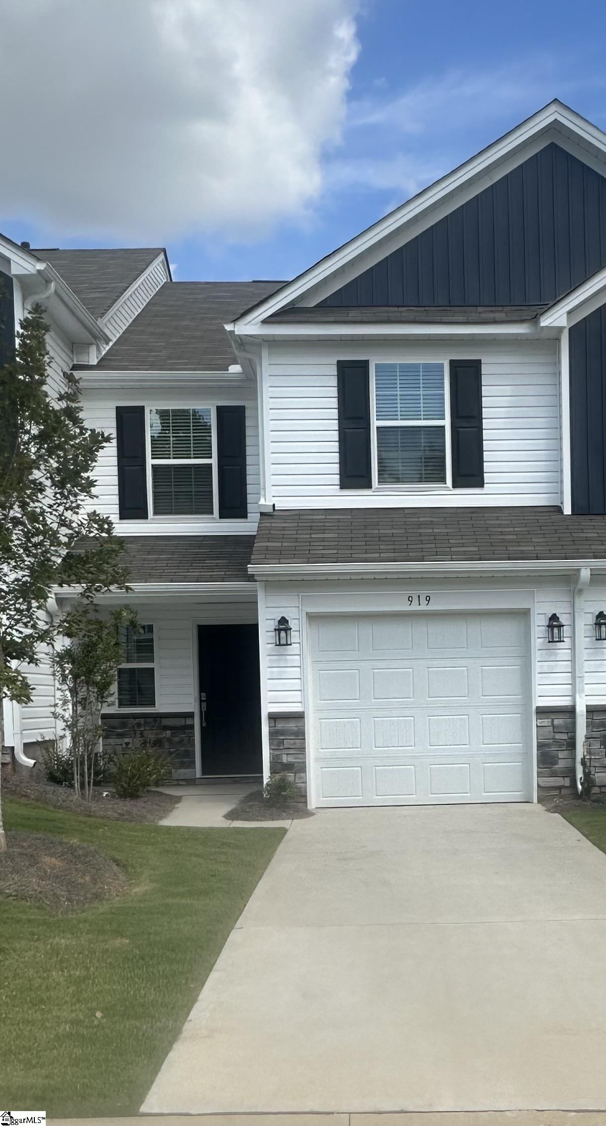 919 Powder Creek Drive Reidville, SC 29375