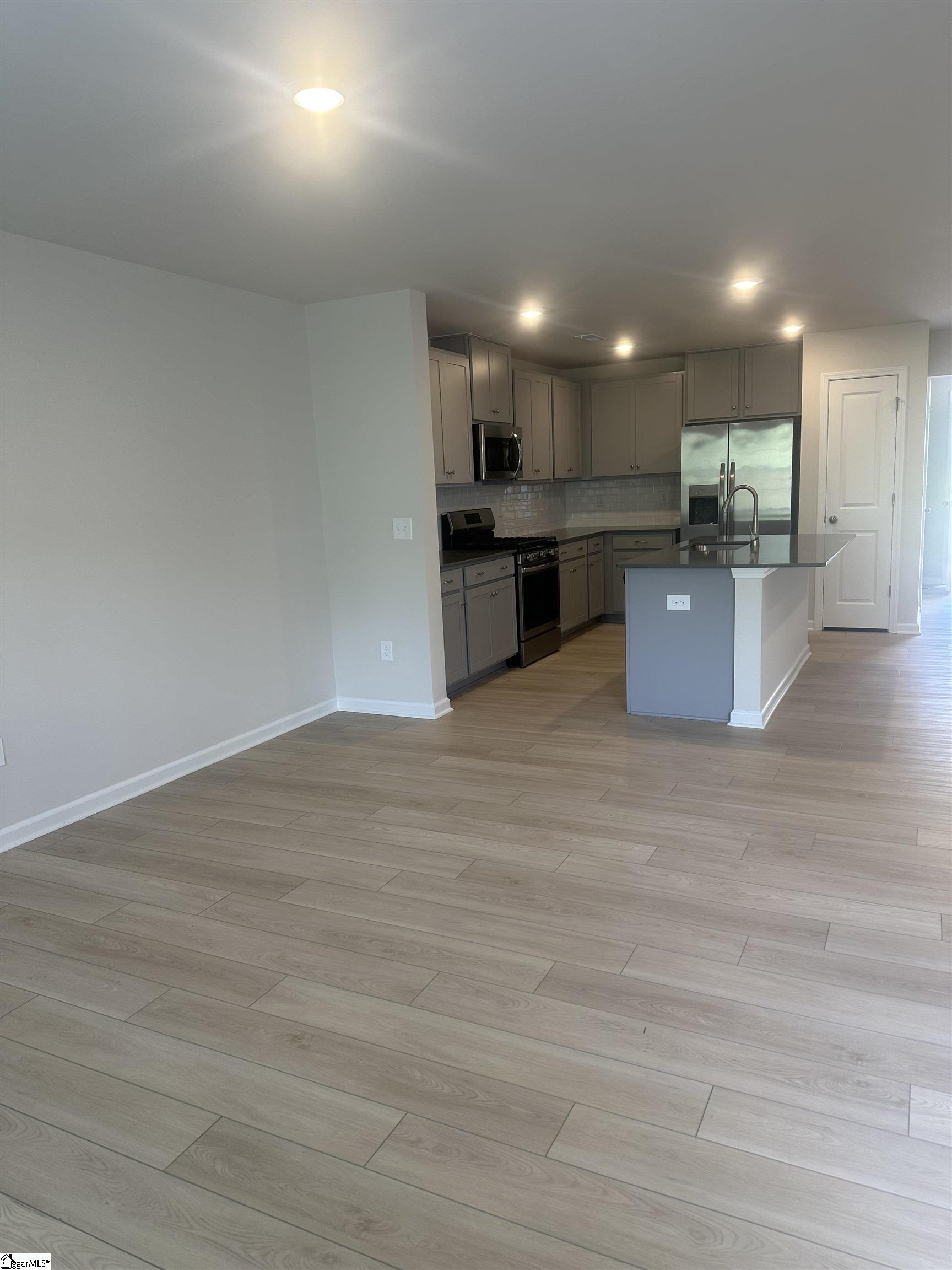 919 Powder Creek Drive Reidville, SC 29375