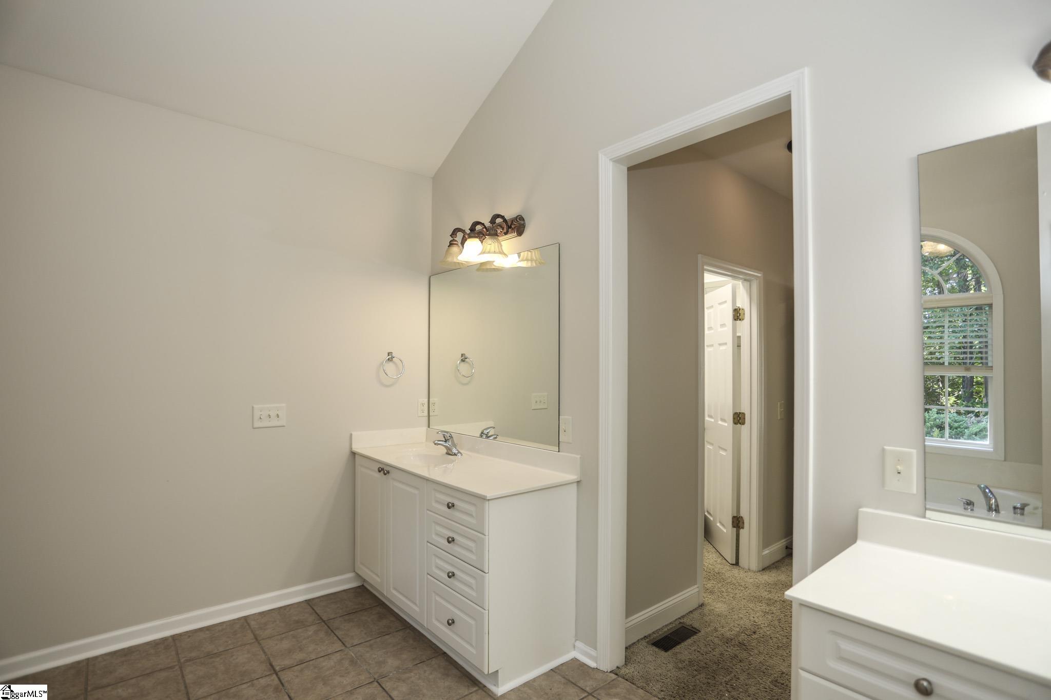 1205 Farming Creek Drive Simpsonville, SC 29680