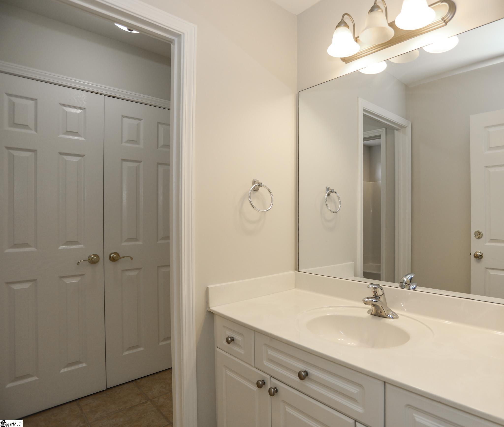 1205 Farming Creek Drive Simpsonville, SC 29680