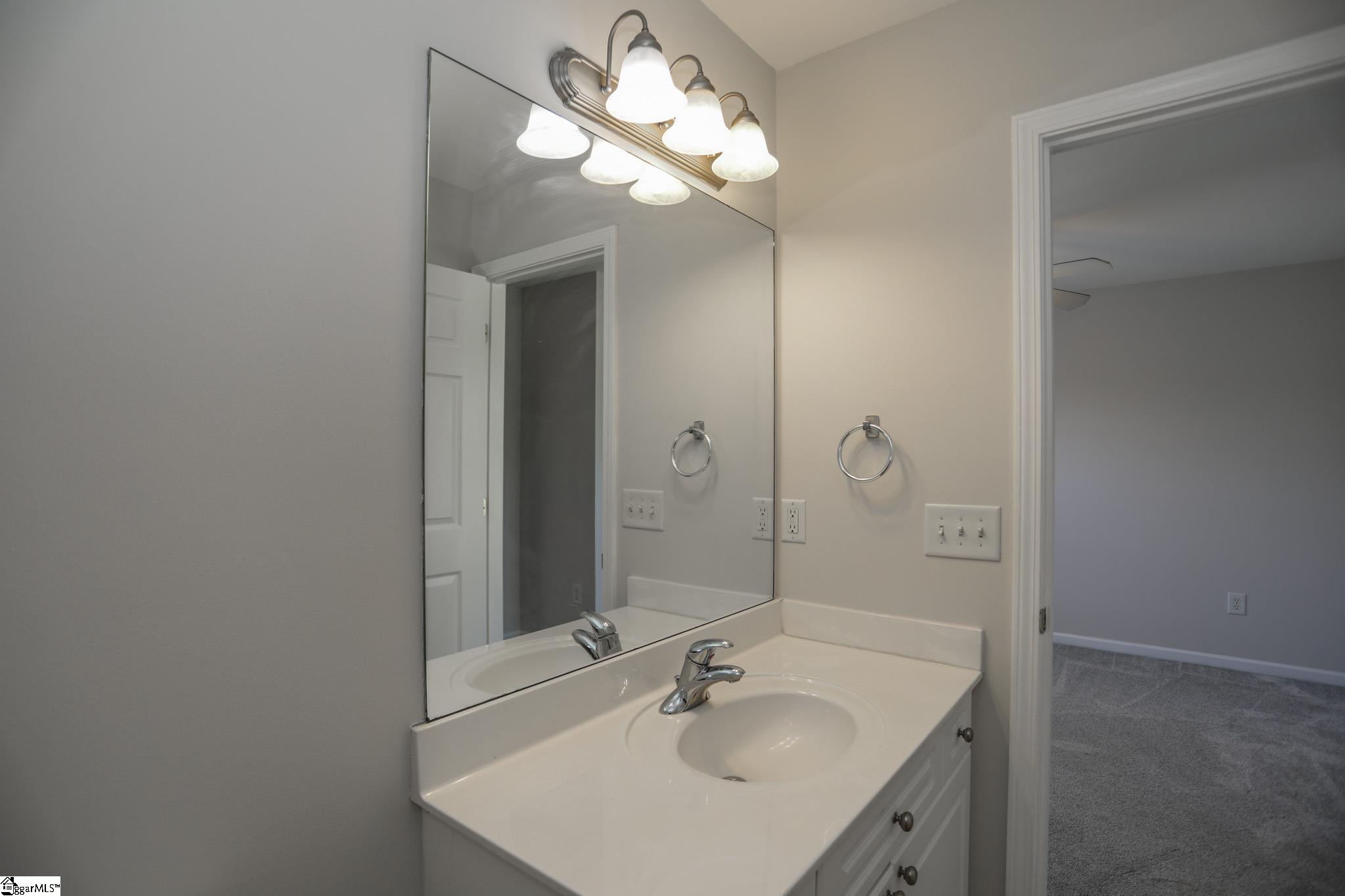 1205 Farming Creek Drive Simpsonville, SC 29680