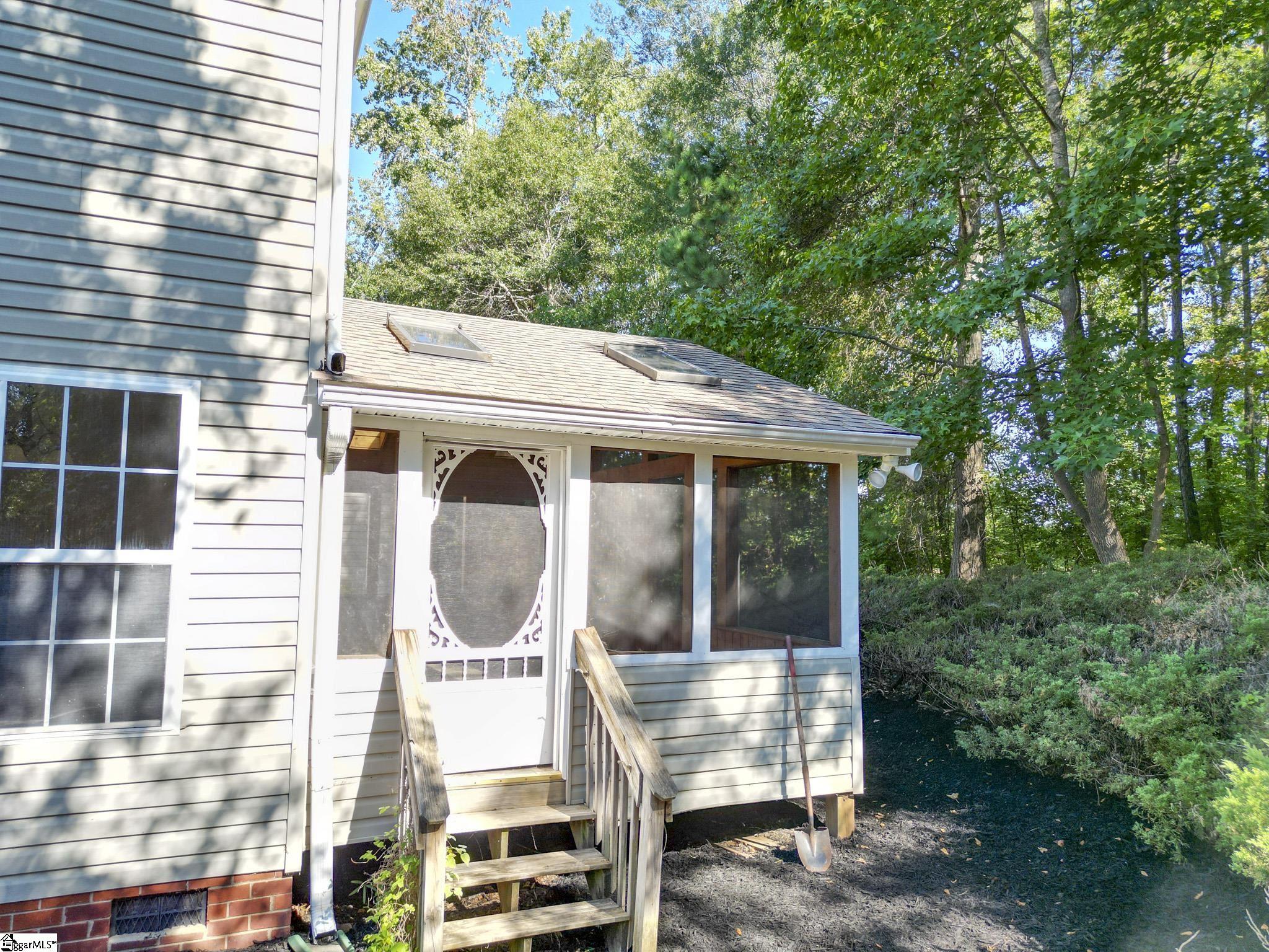 1205 Farming Creek Drive Simpsonville, SC 29680