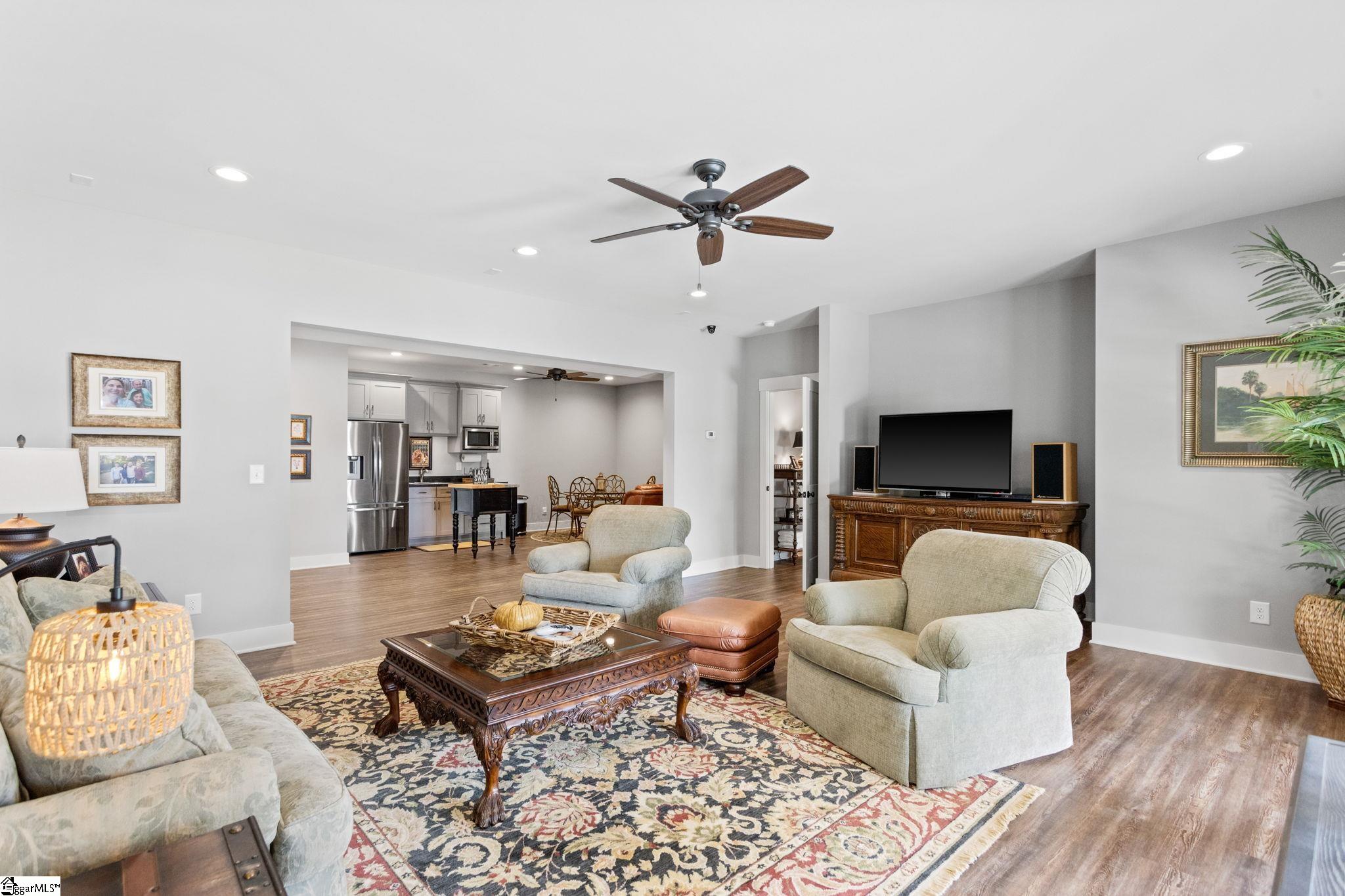 338 McAlister Road West Union, SC 29696