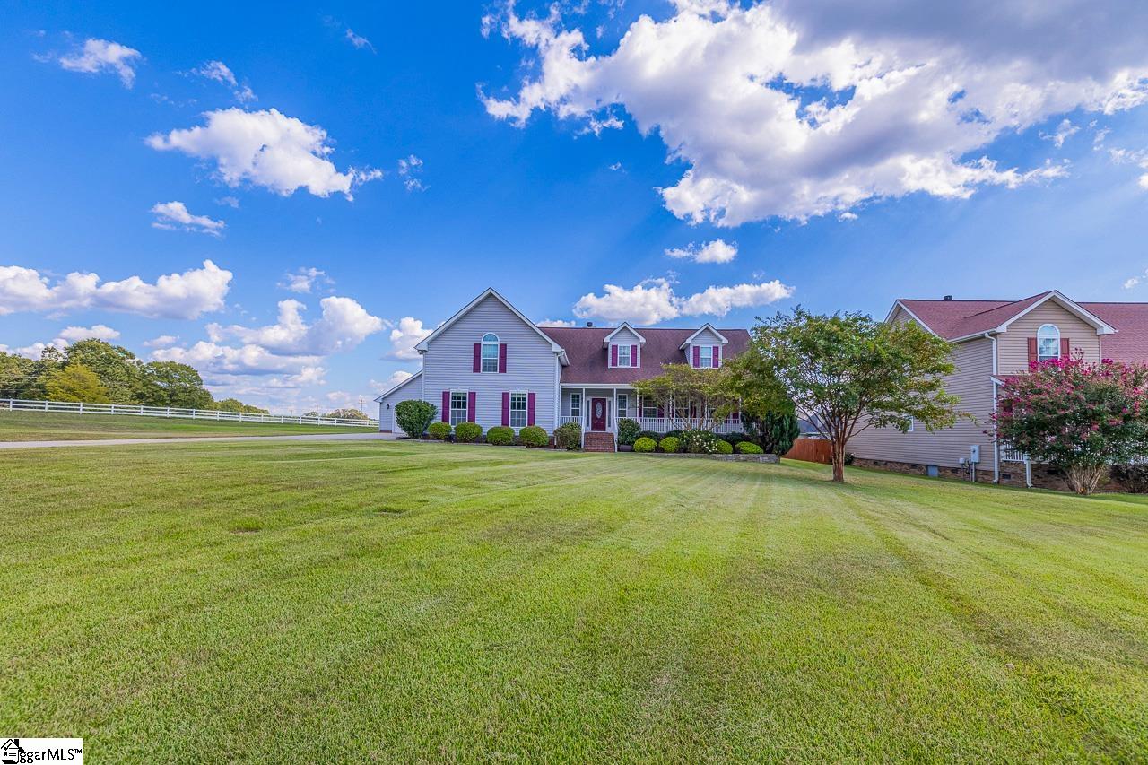 608 Saddlebred Drive Pelzer, SC 29669