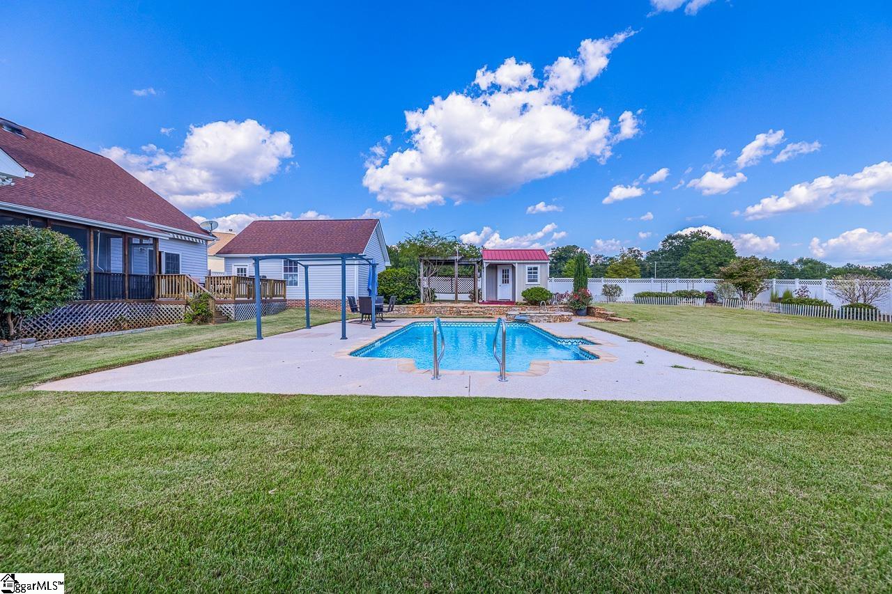 608 Saddlebred Drive Pelzer, SC 29669