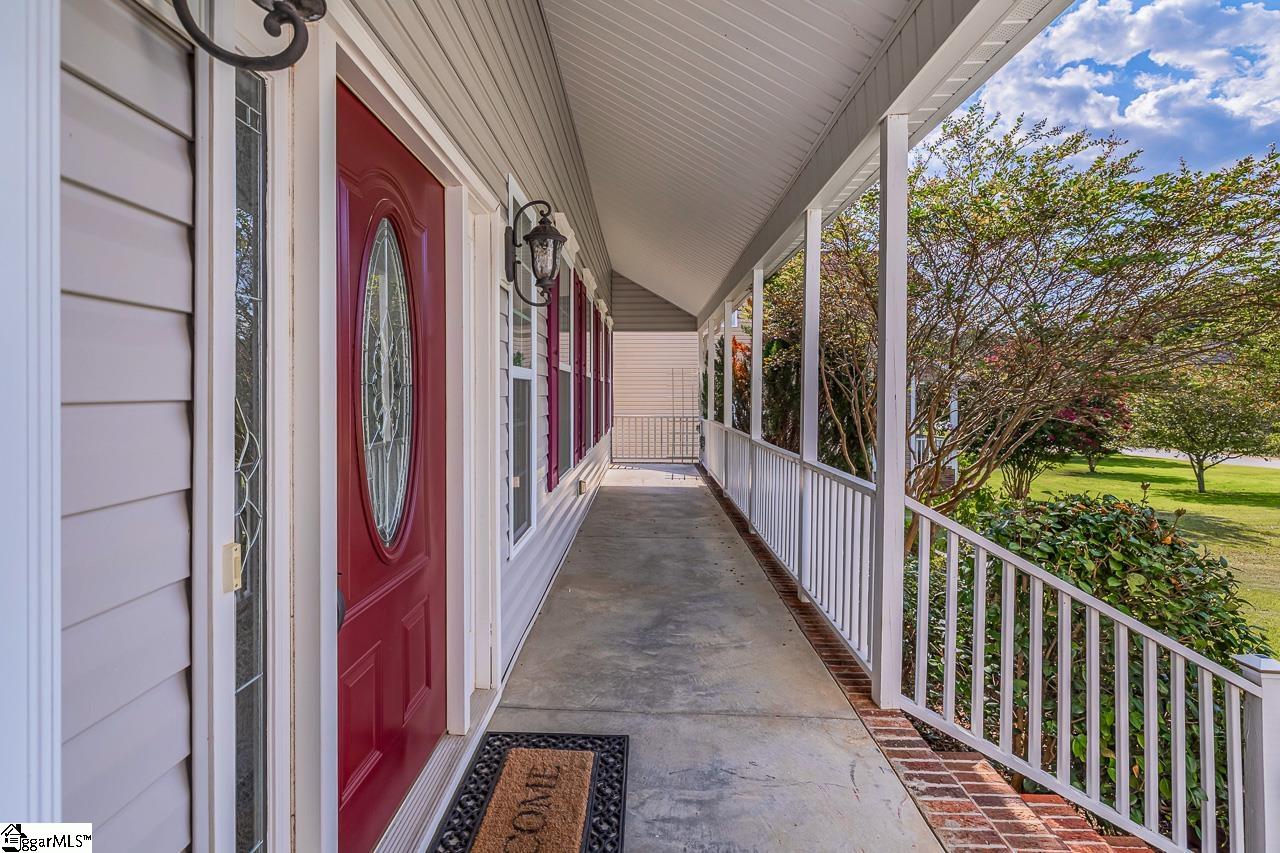 608 Saddlebred Drive Pelzer, SC 29669