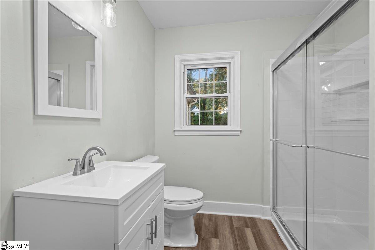 135 Overbrook Circle Spartanburg, SC 29306-4125