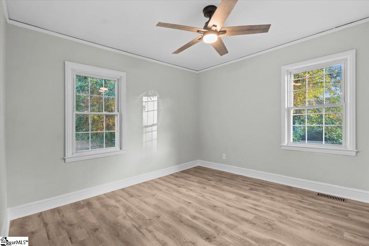135 Overbrook Circle Spartanburg, SC 29306-4125