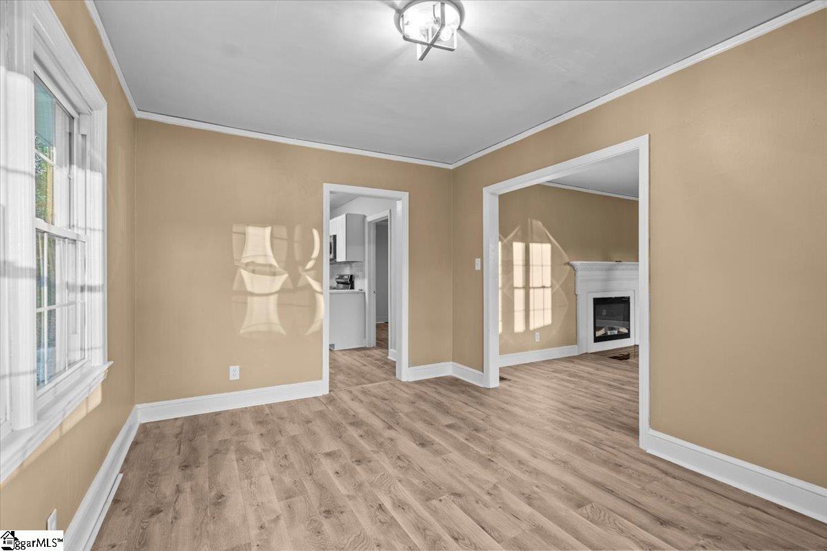 135 Overbrook Circle Spartanburg, SC 29306-4125
