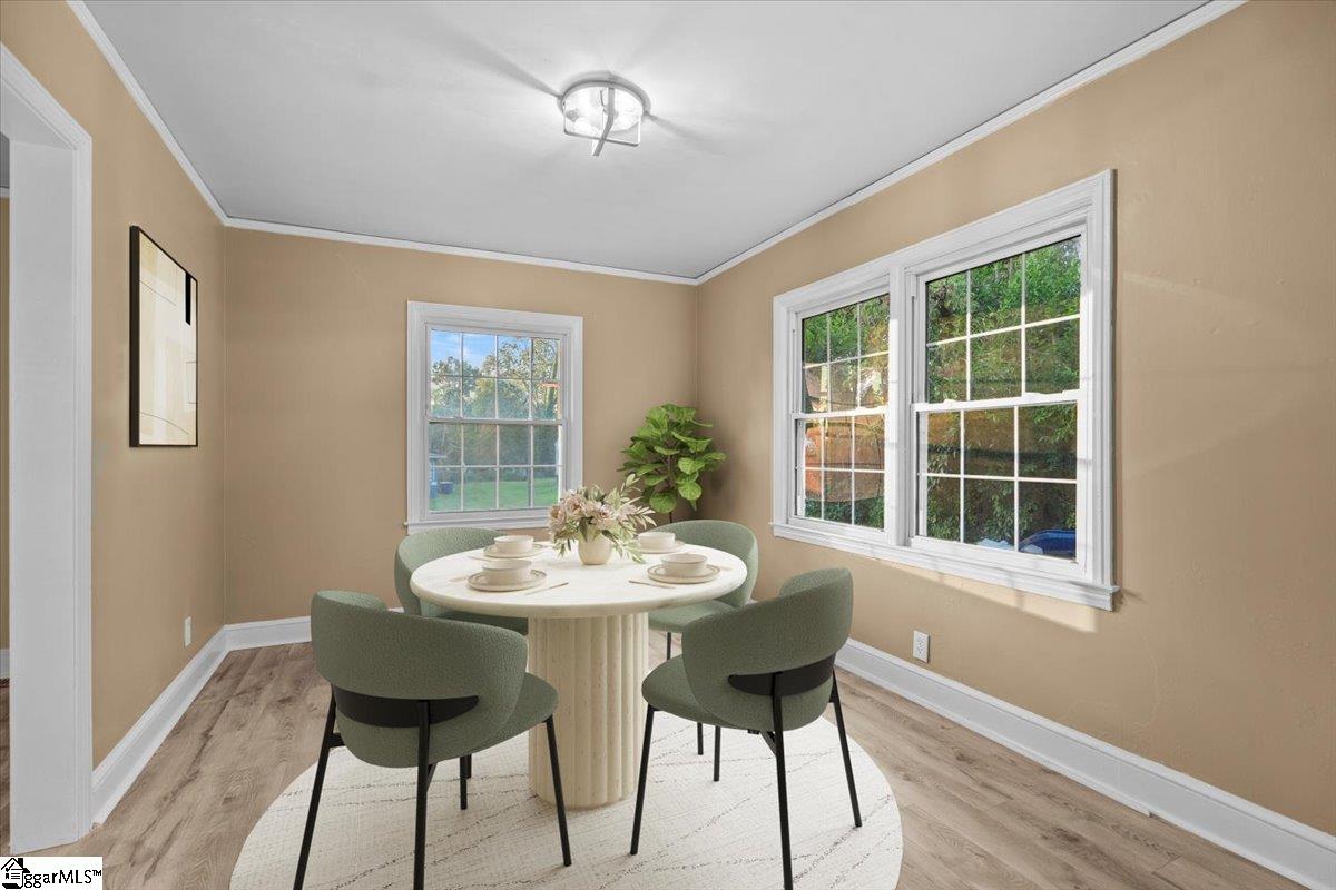 135 Overbrook Circle Spartanburg, SC 29306-4125