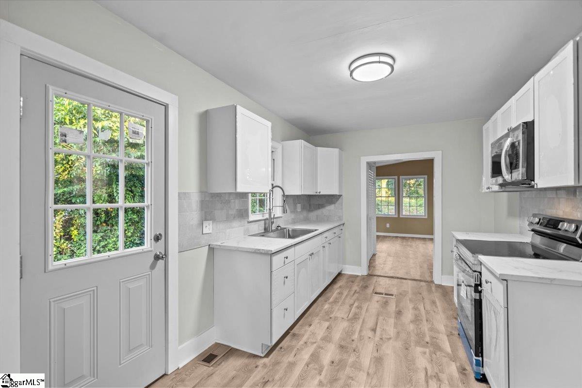 135 Overbrook Circle Spartanburg, SC 29306-4125