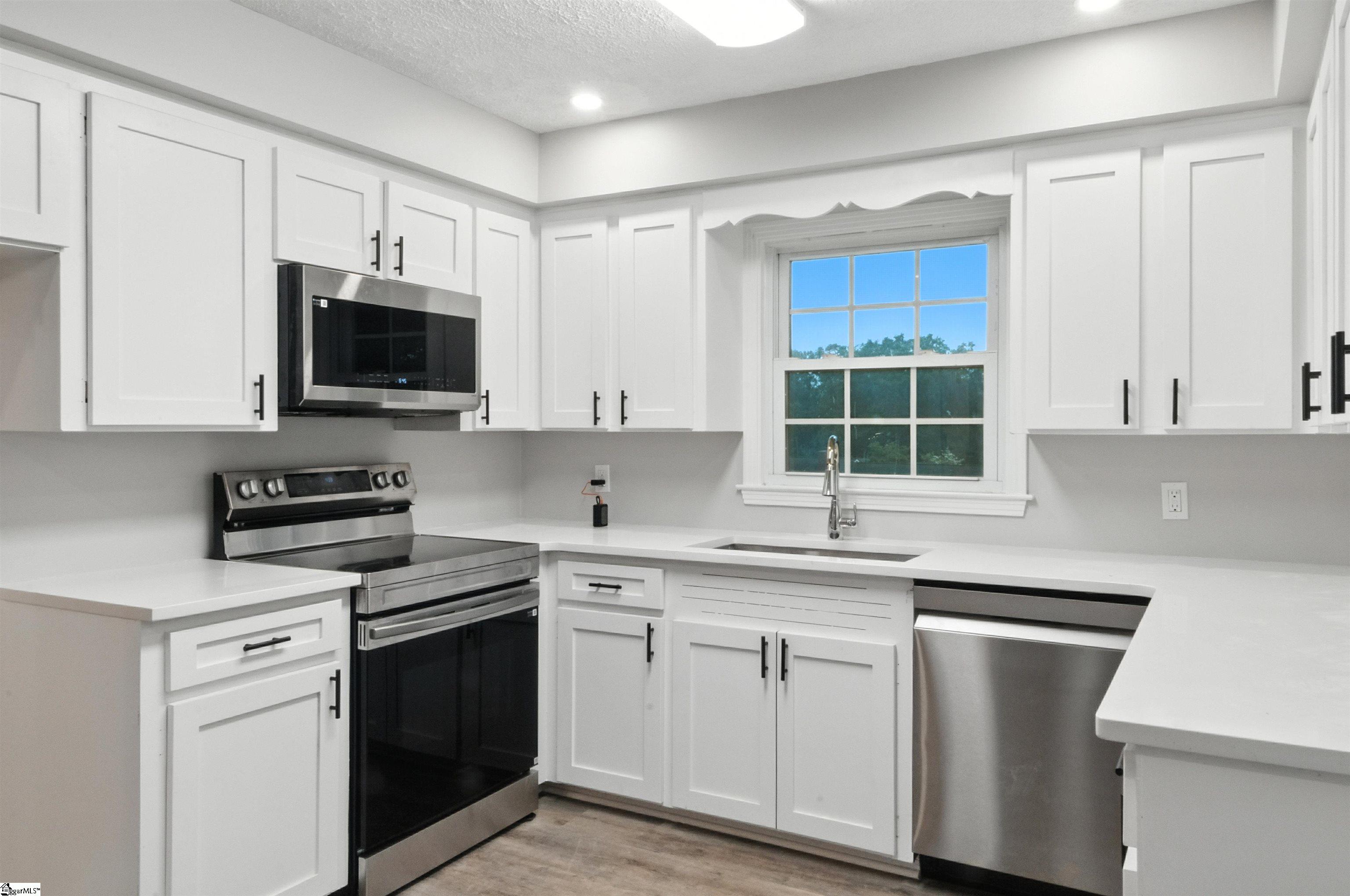 234 Ferndale Drive Boiling Springs, SC 29316
