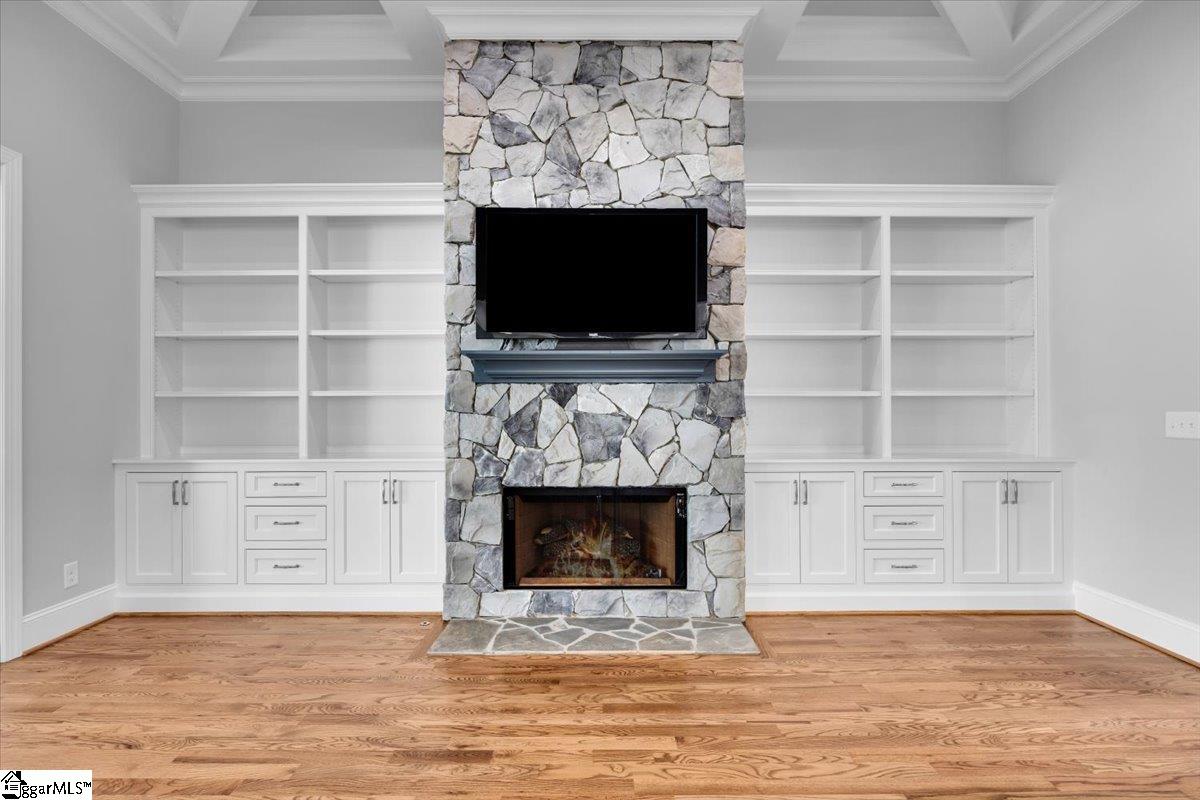 202 Chestnut Pond Lane Simpsonville, SC 29681