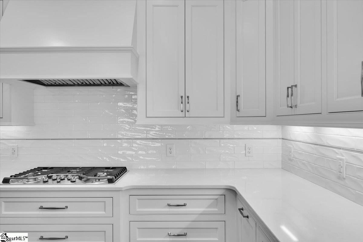 202 Chestnut Pond Lane Simpsonville, SC 29681