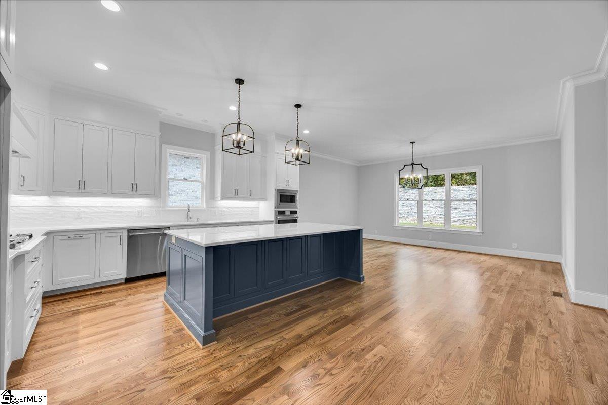 202 Chestnut Pond Lane Simpsonville, SC 29681