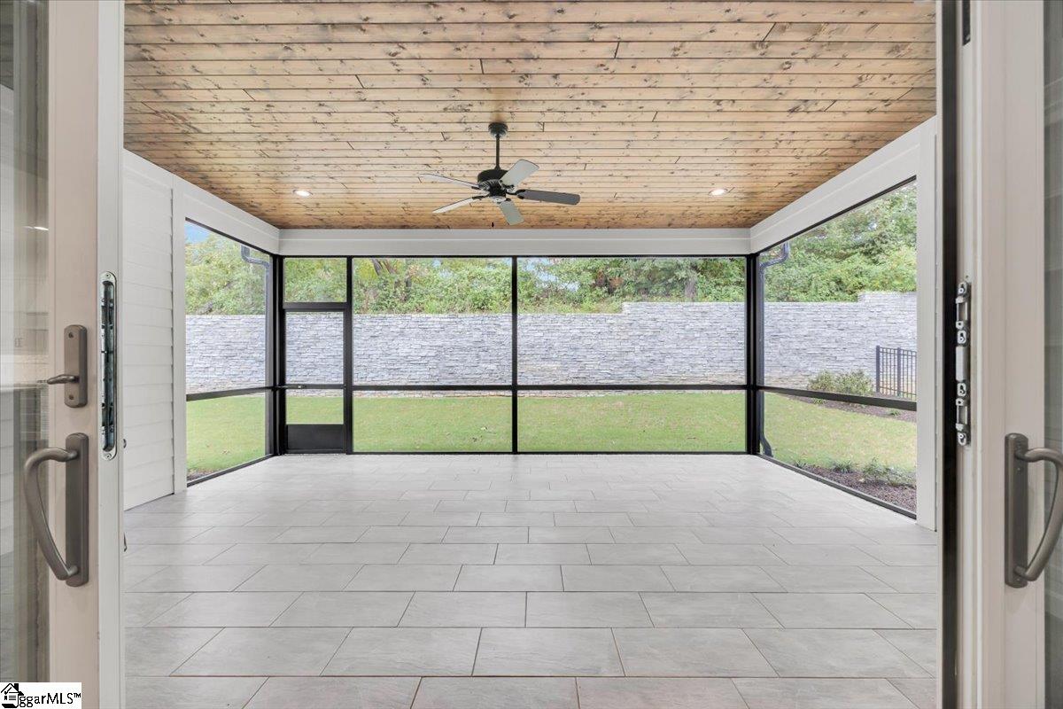 202 Chestnut Pond Lane Simpsonville, SC 29681