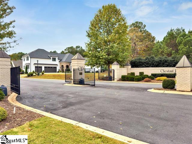 202 Chestnut Pond Lane Simpsonville, SC 29681