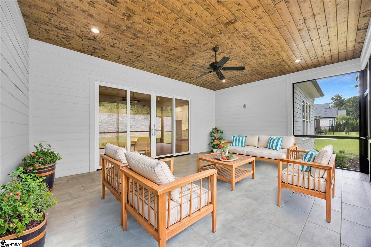 202 Chestnut Pond Lane Simpsonville, SC 29681