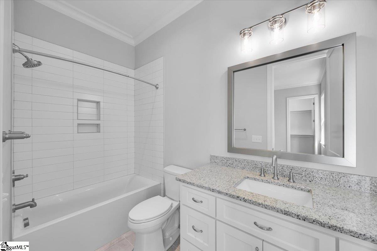 202 Chestnut Pond Lane Simpsonville, SC 29681