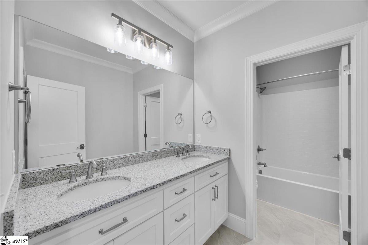 202 Chestnut Pond Lane Simpsonville, SC 29681