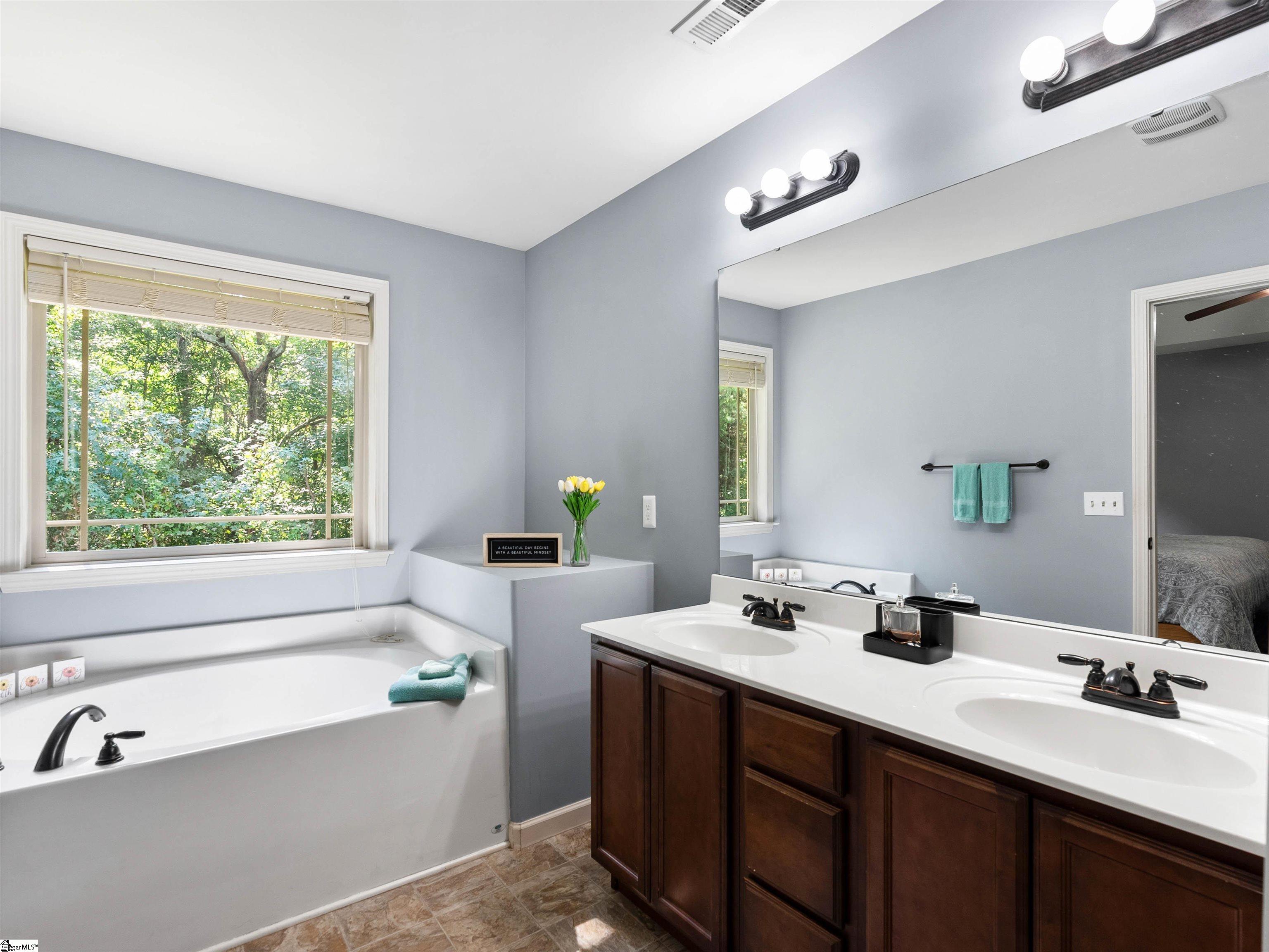 740 Overton Ridge Way Boiling Springs, SC 29316
