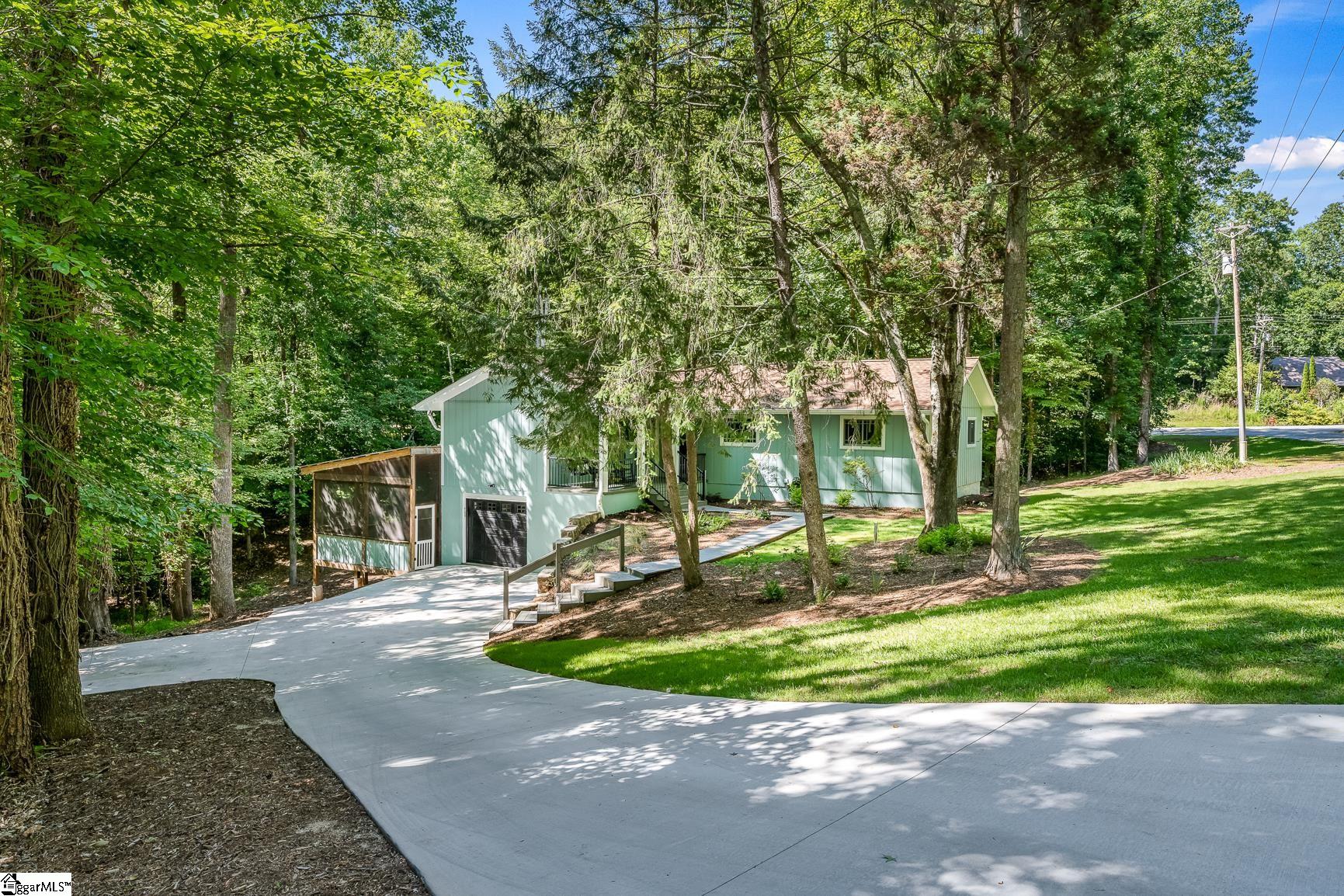 103 Pineneedle Drive Westminster, SC 29693