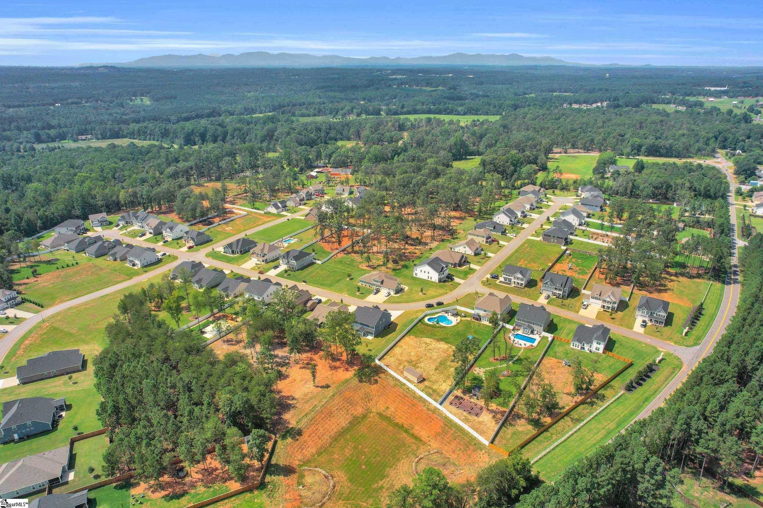 4207 Winding Ridge Lane Boiling Springs, SC 29316