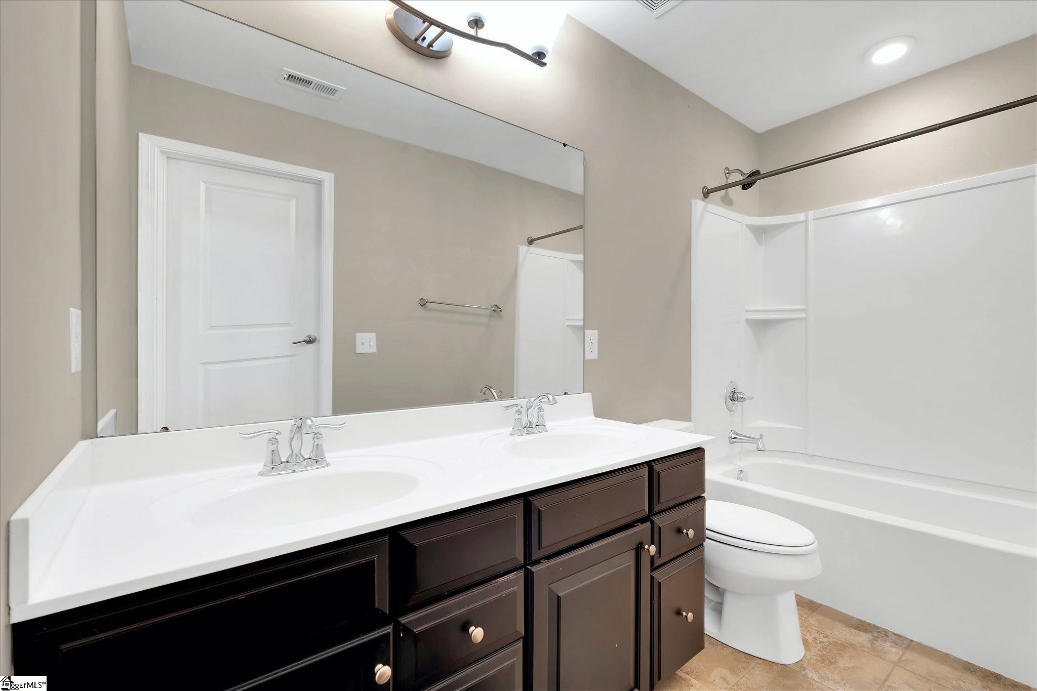 220 Waters Run Lane Simpsonville, SC 29681