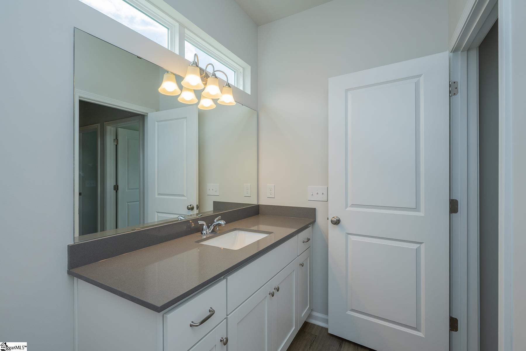 15 Nonnington Way Taylors, SC 29687