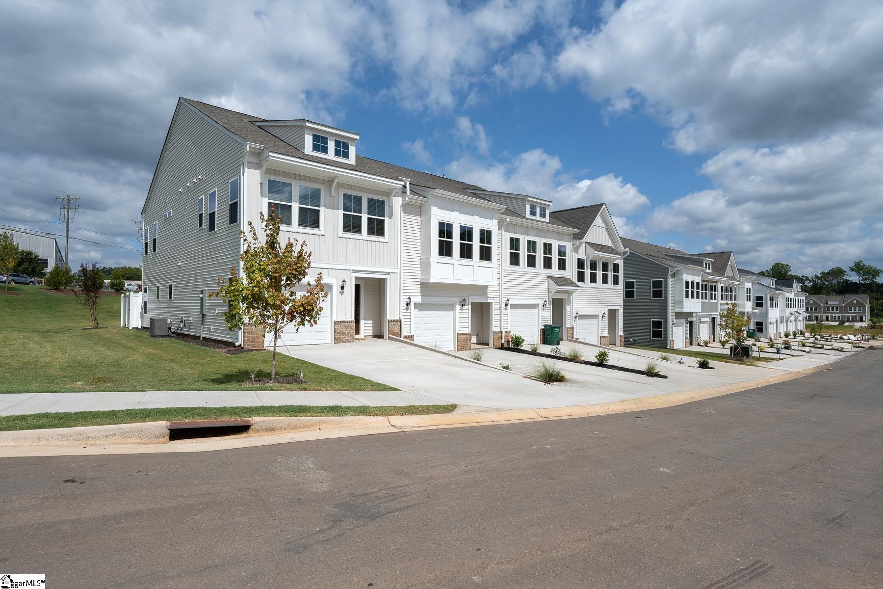 15 Nonnington Way Taylors, SC 29687