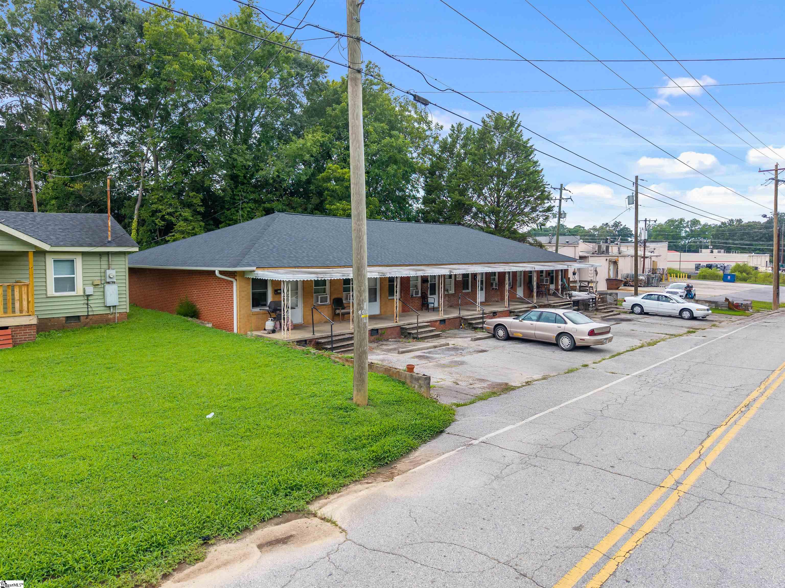 326 Irby Street Woodruff, SC 29388