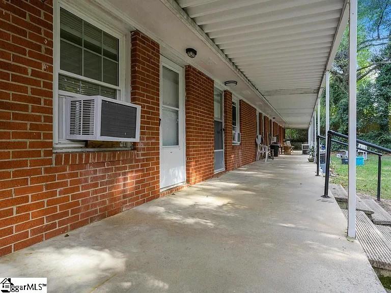 326 Irby Street Woodruff, SC 29388