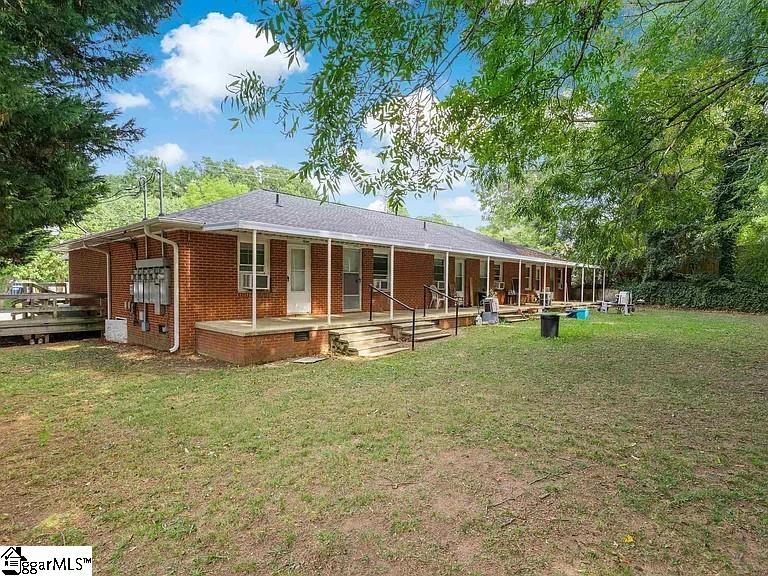 326 Irby Street Woodruff, SC 29388