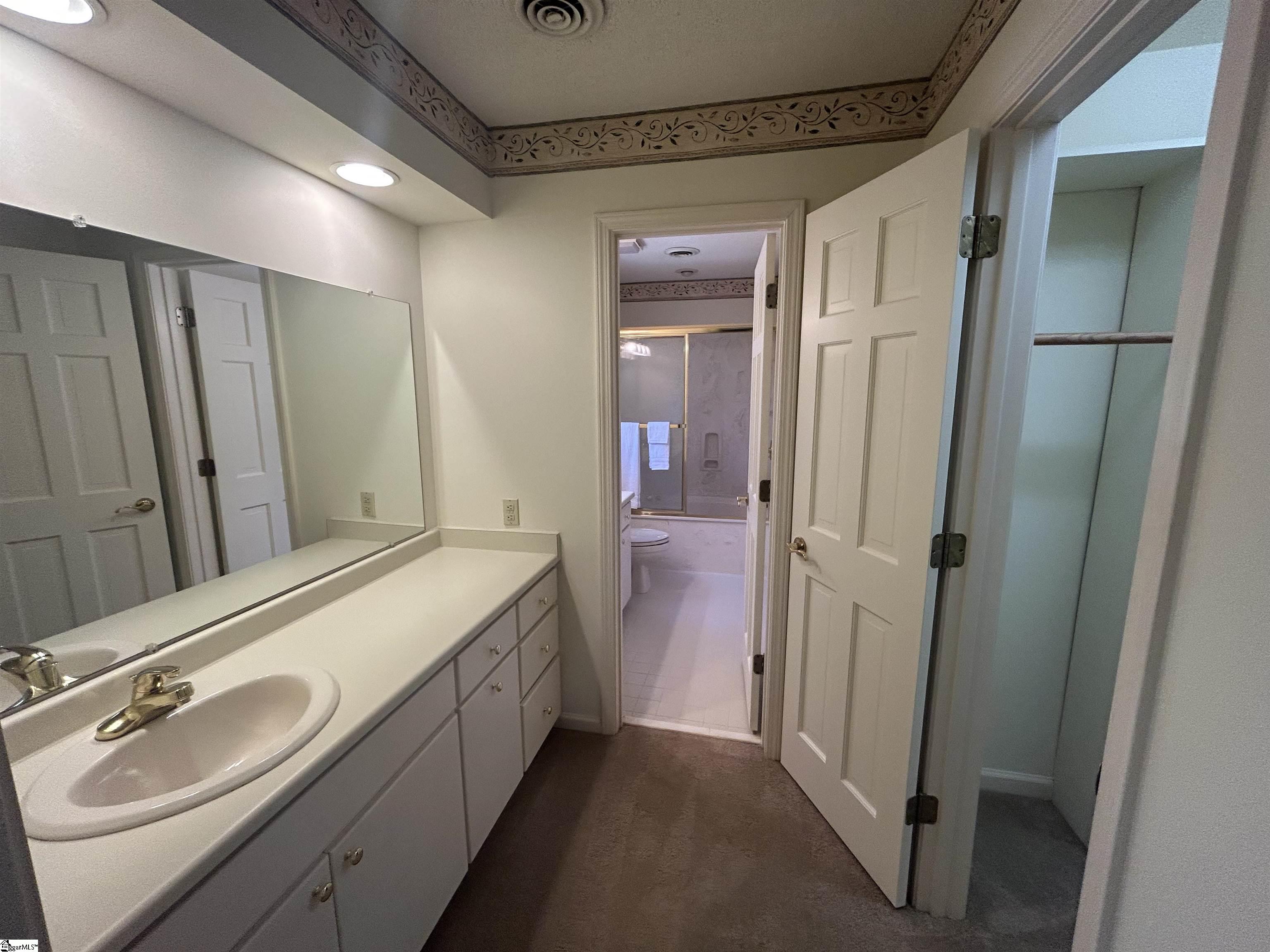 98 Huntingdon Road Clinton, SC 29325