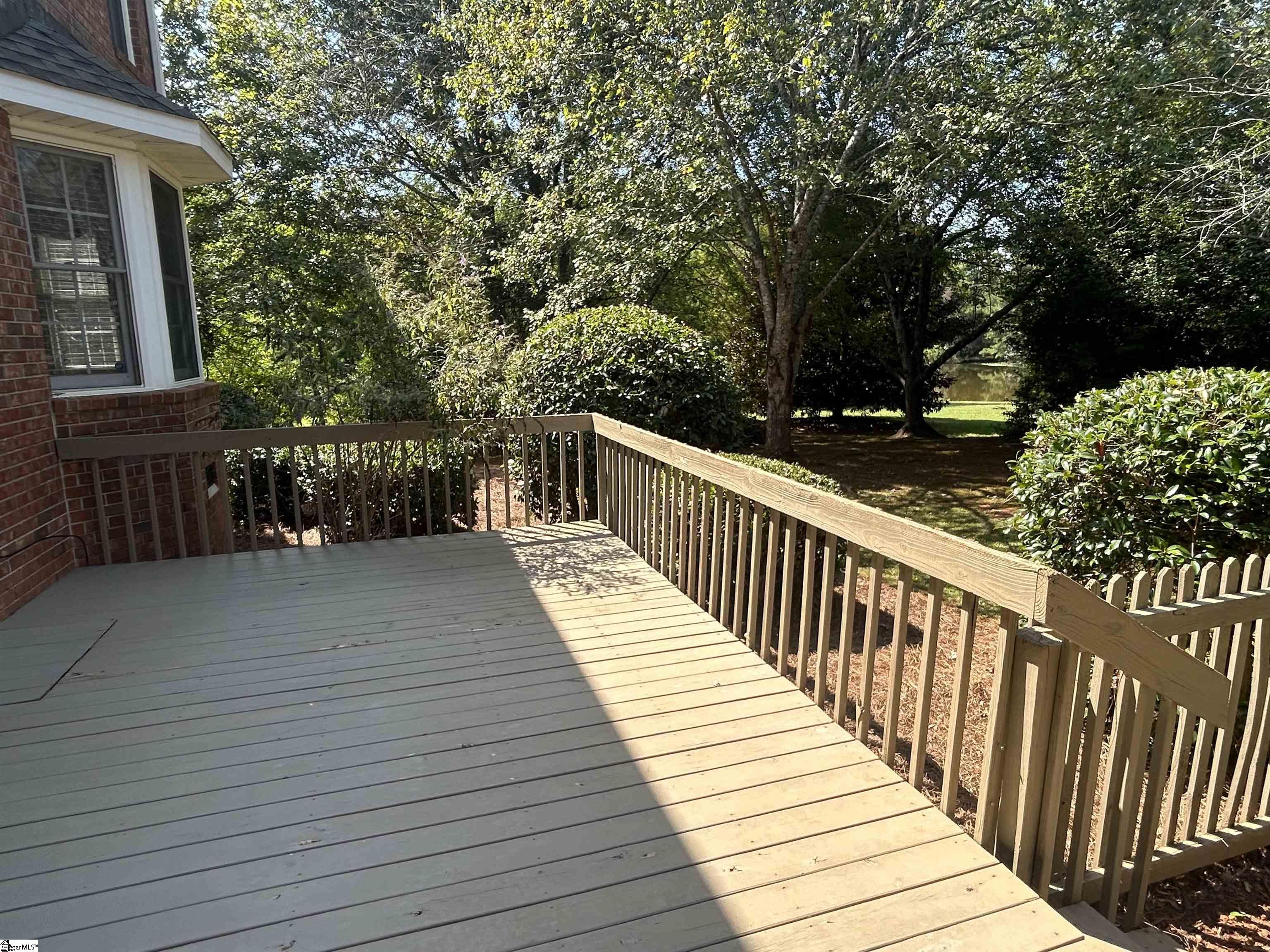 98 Huntingdon Road Clinton, SC 29325