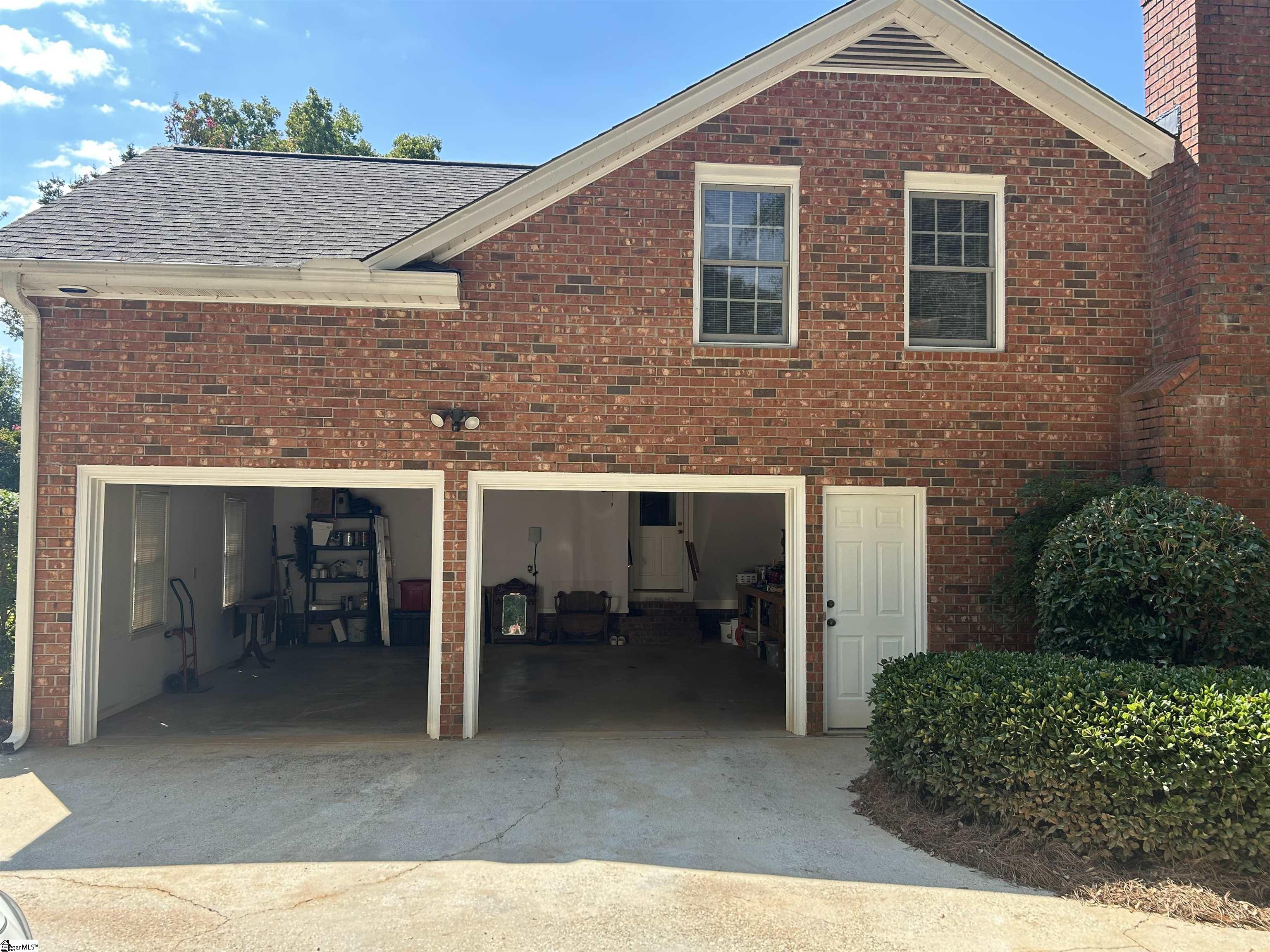 98 Huntingdon Road Clinton, SC 29325