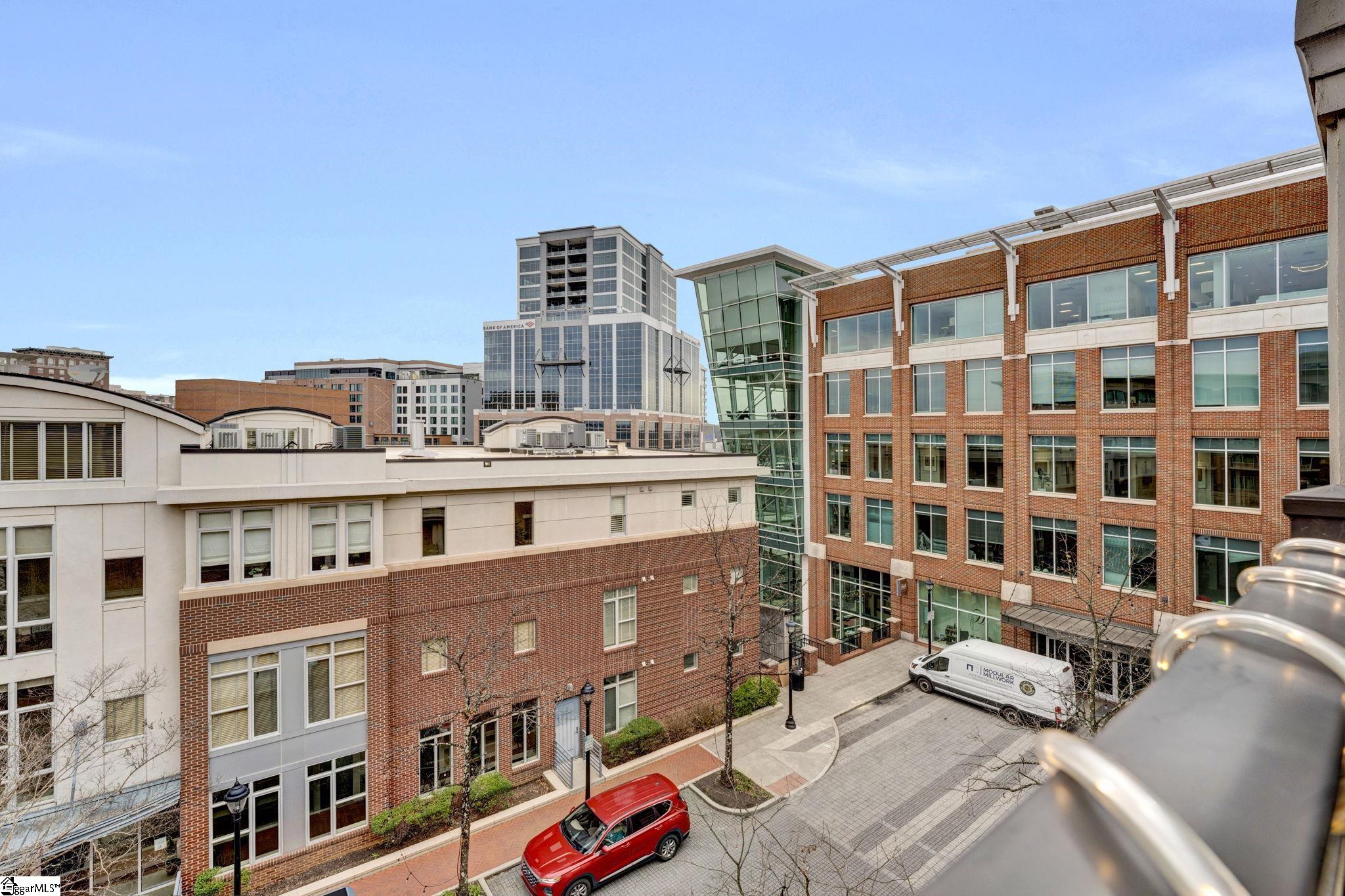 155 Riverplace UNIT Unit 407 Greenville, SC 29601