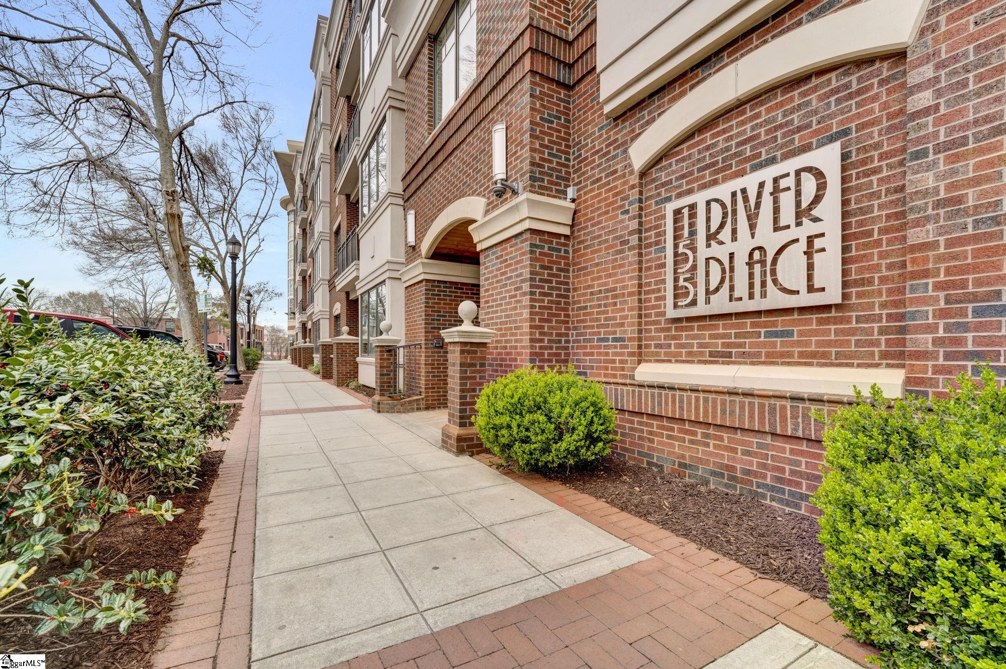 155 Riverplace UNIT Unit 407 Greenville, SC 29601