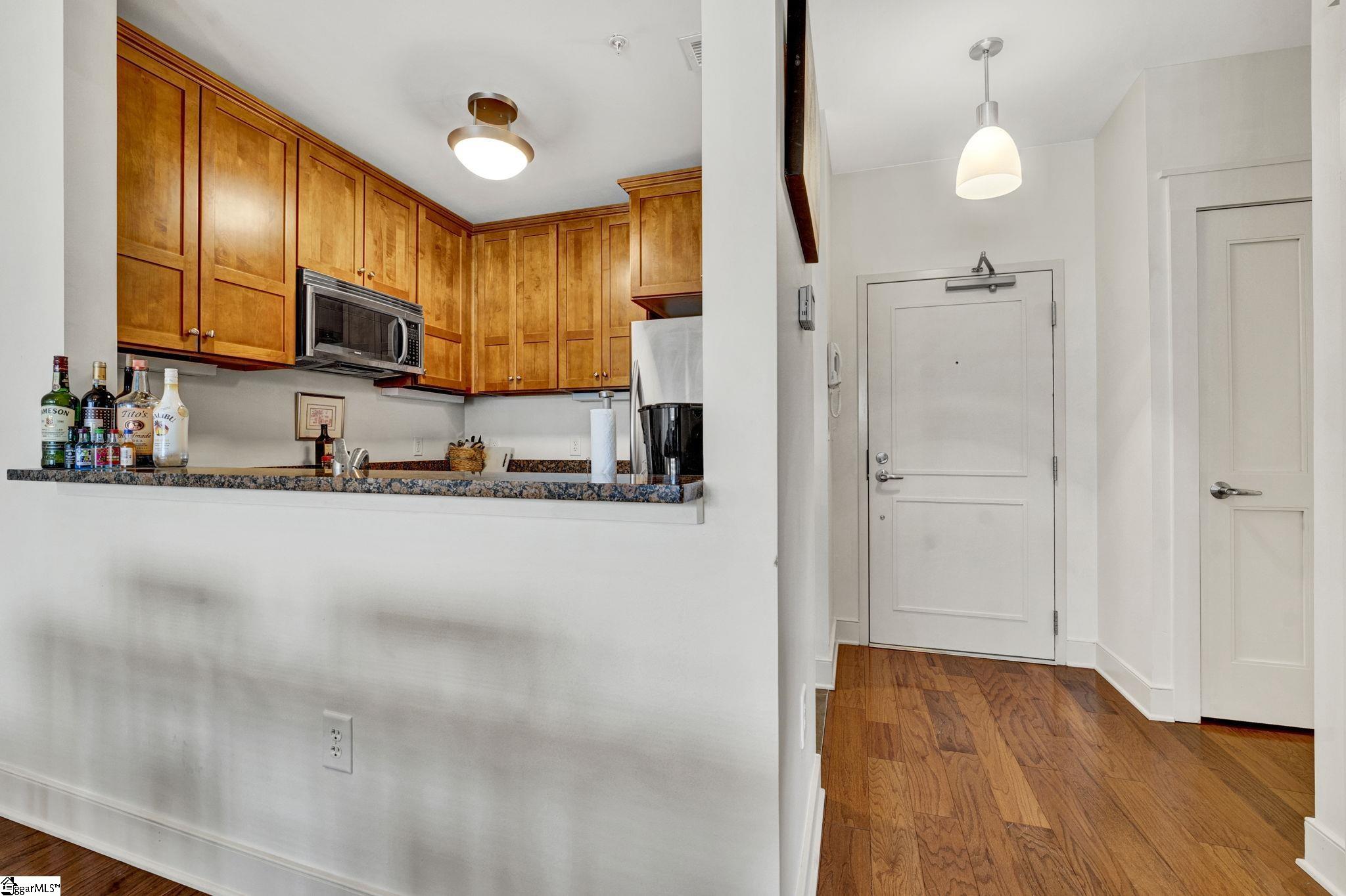 155 Riverplace UNIT Unit 407 Greenville, SC 29601
