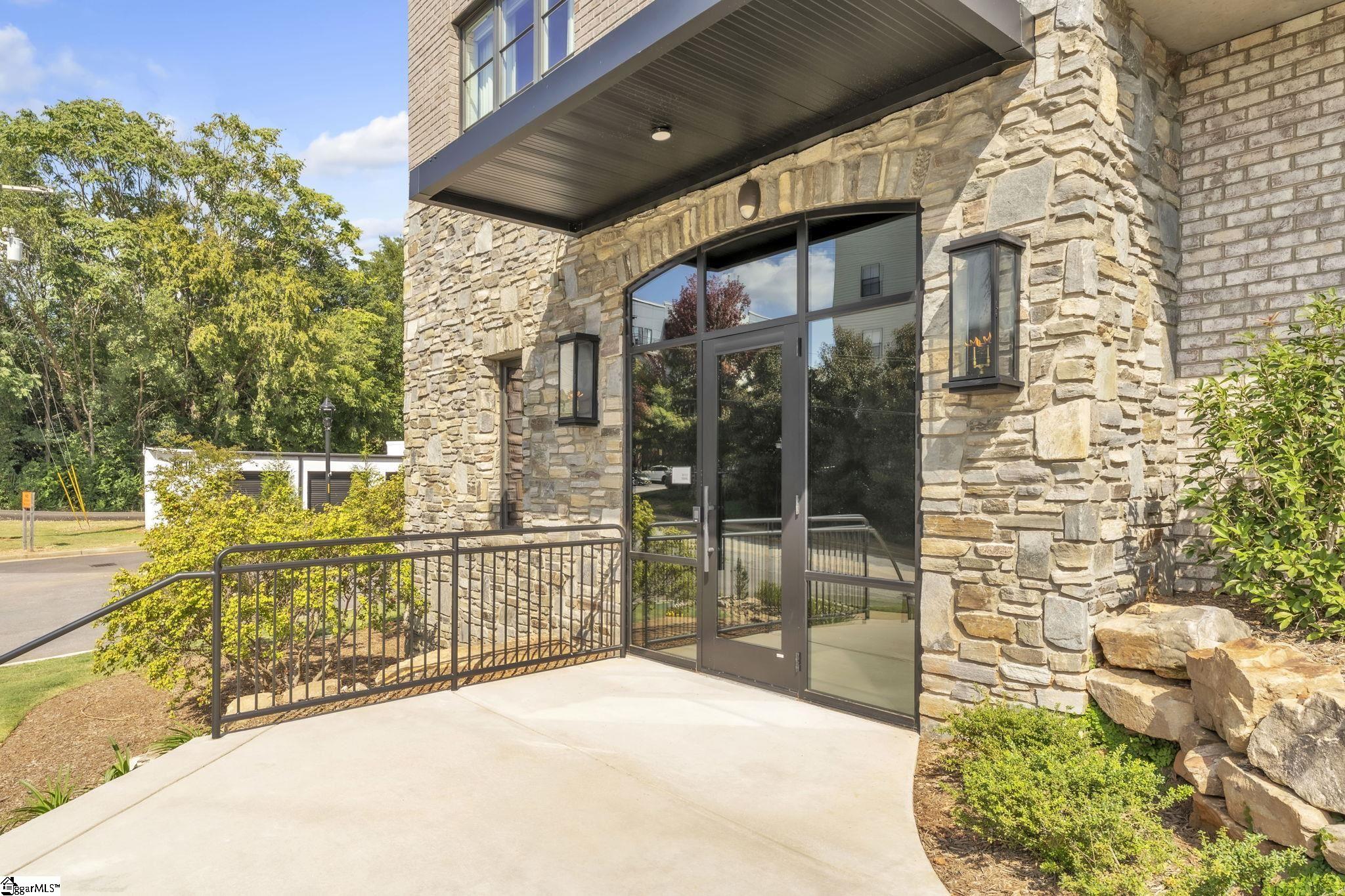 95 Dr. David C. Francis Drive UNIT Unit 102 Greenville, SC 29601