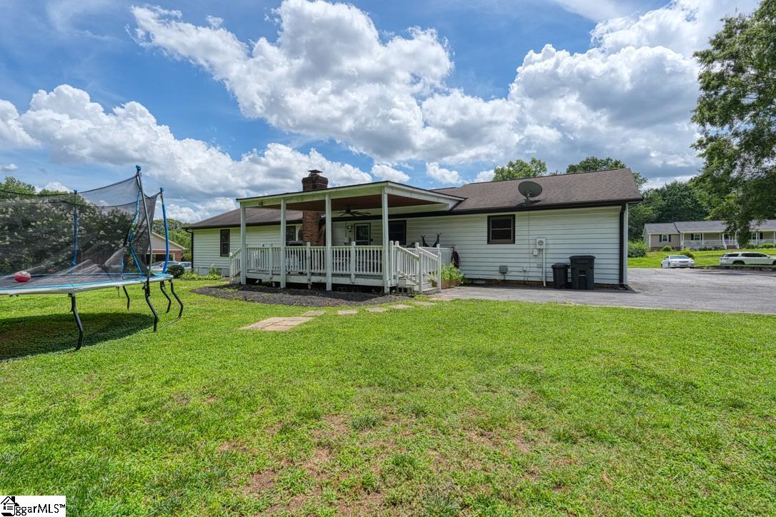 204 Lenderman Drive Inman, SC 29349