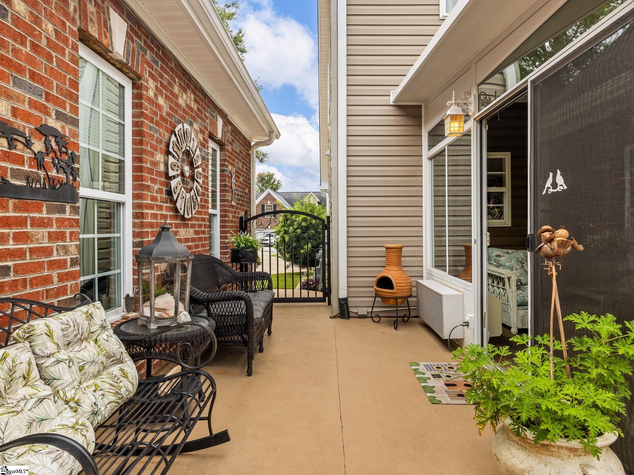 443 N Sweetwater Hills Drive Moore, SC 29369