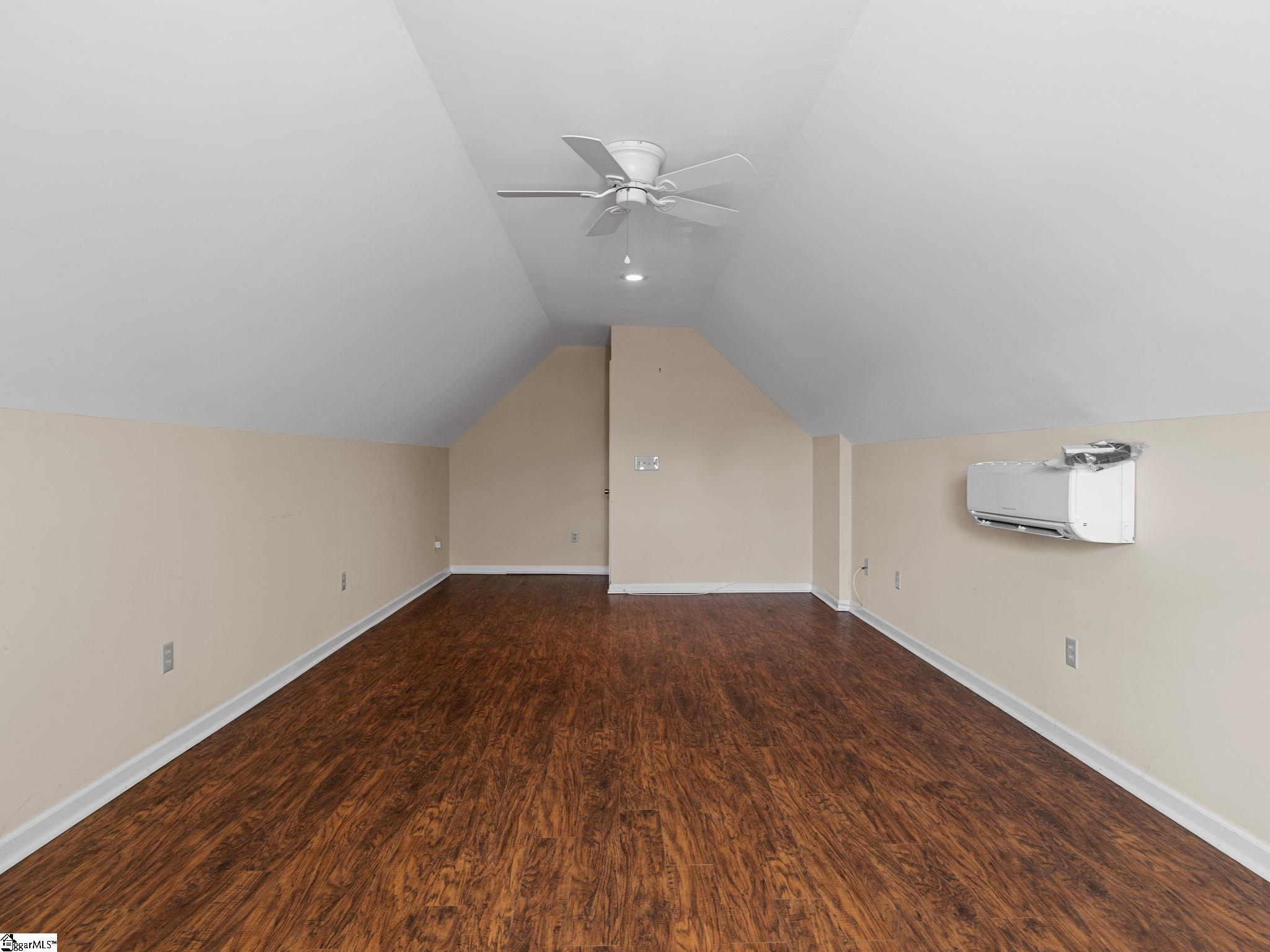 443 N Sweetwater Hills Drive Moore, SC 29369