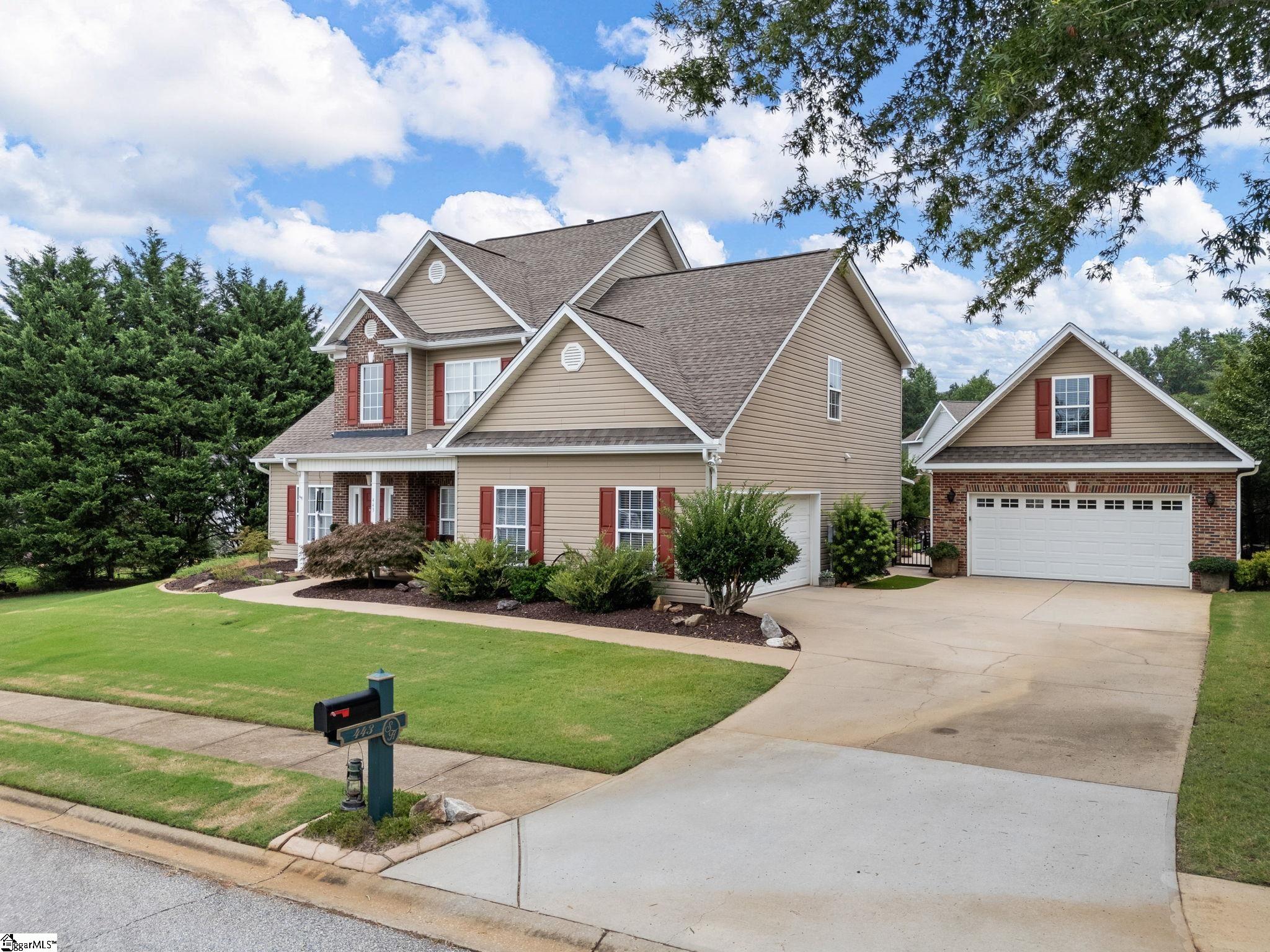 443 N Sweetwater Hills Drive Moore, SC 29369