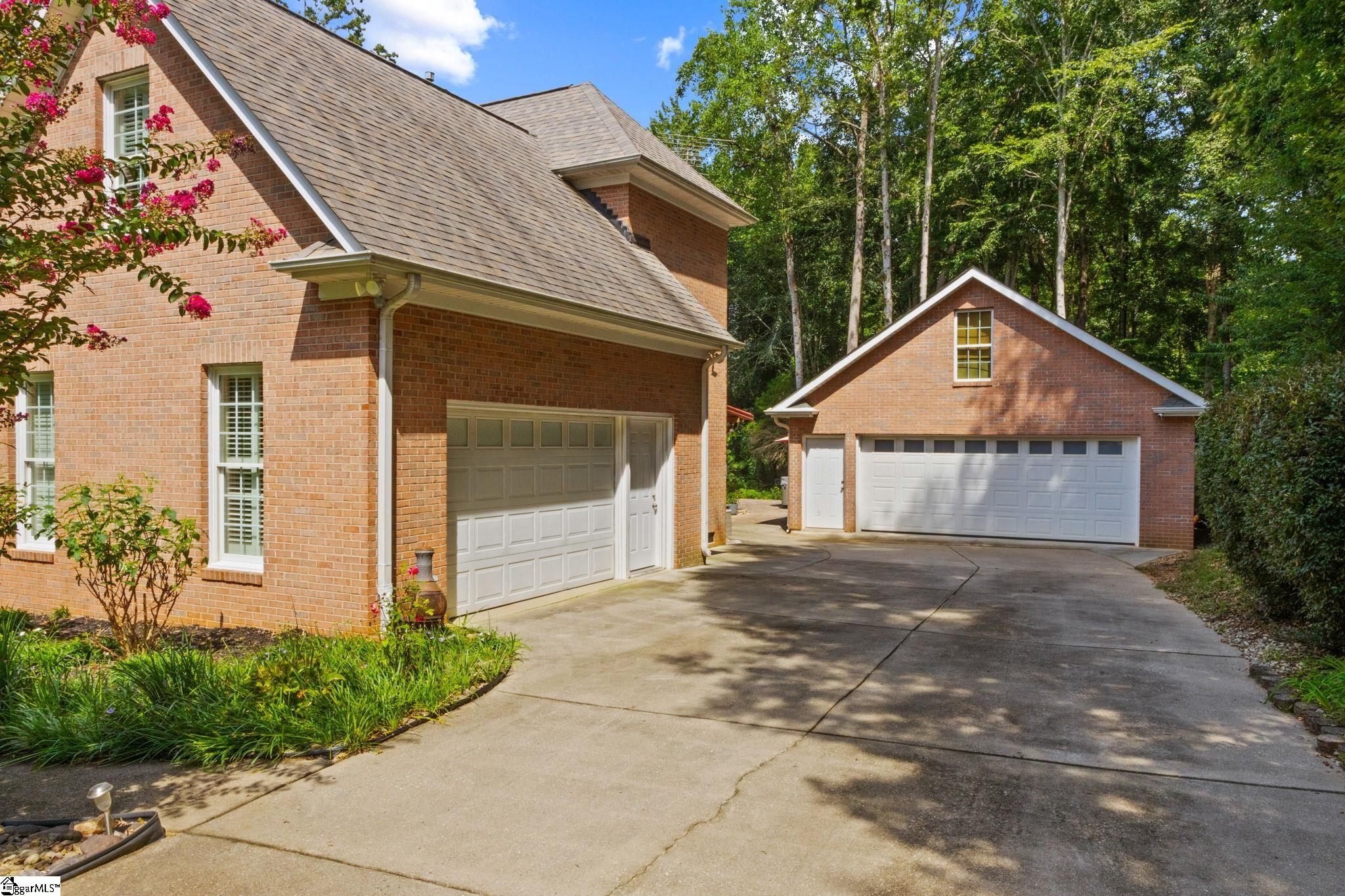 304 Farmwood Drive Fountain Inn, SC 29644