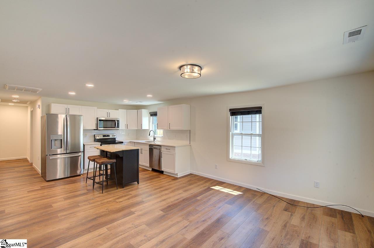 109 Rebecca Street Greenville, SC 29607