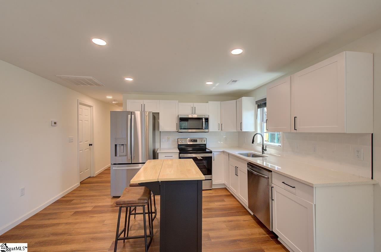 109 Rebecca Street Greenville, SC 29607