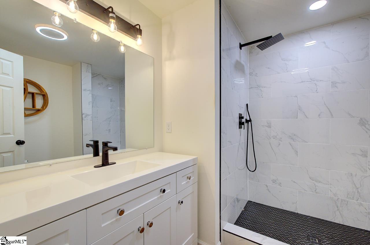 109 Rebecca Street Greenville, SC 29607