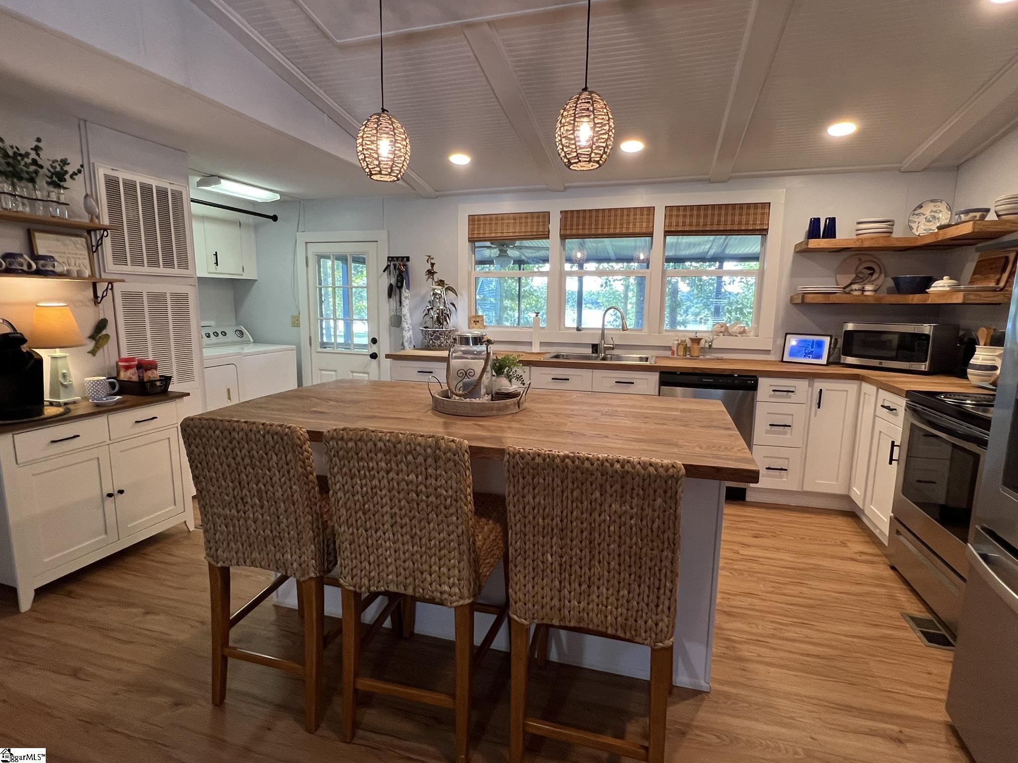 110 Dogwood Lane Townville, SC 29689