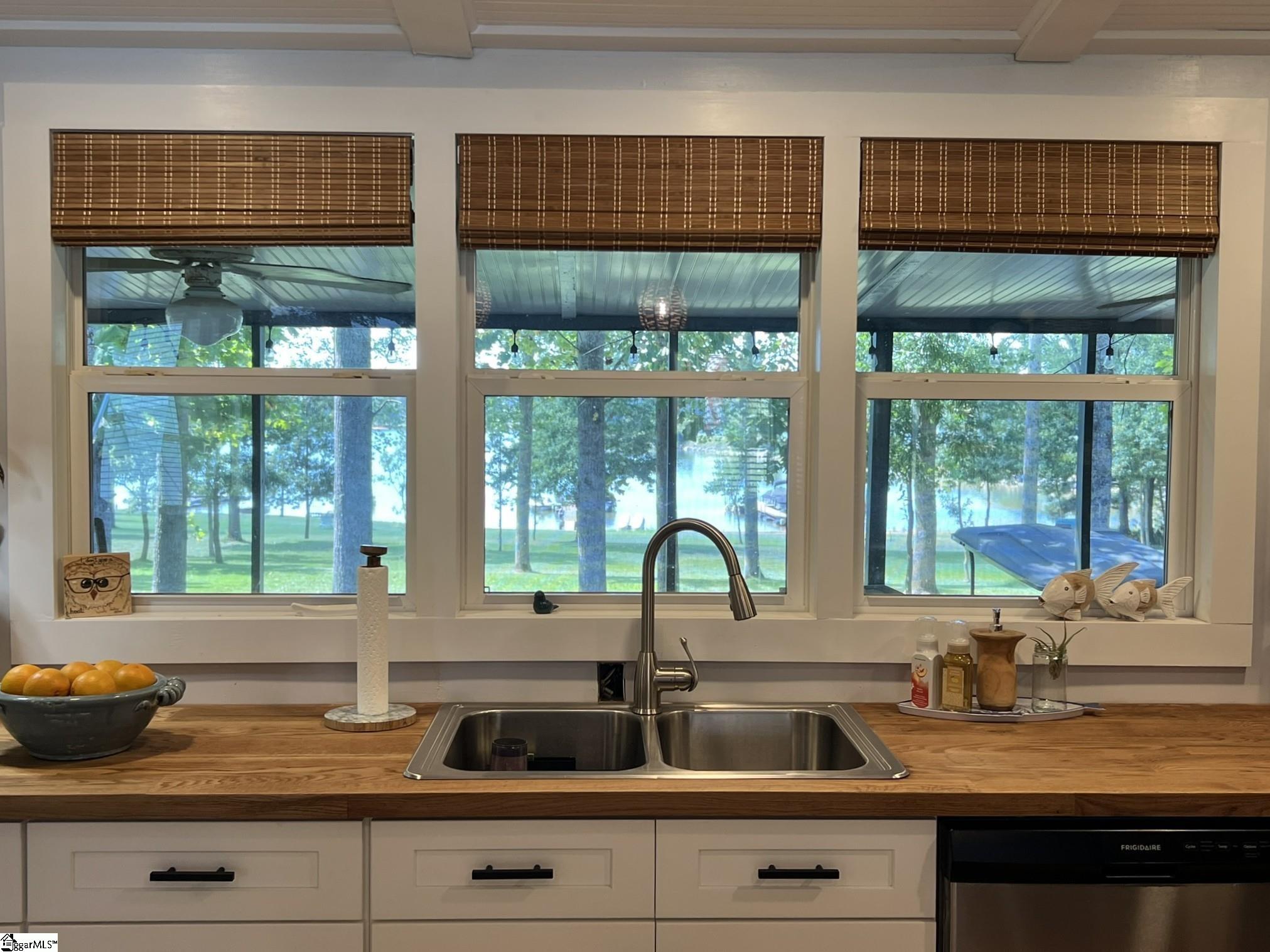 110 Dogwood Lane Townville, SC 29689